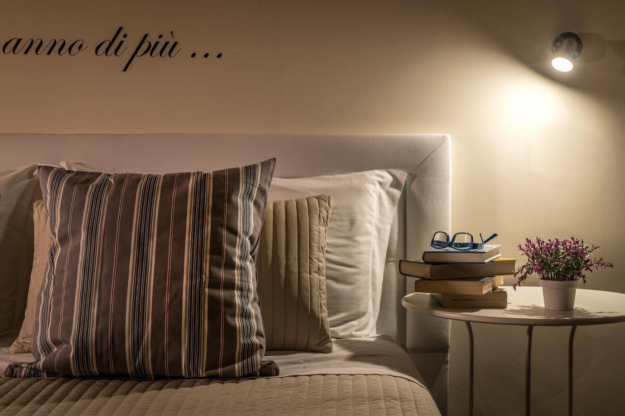 Fior Di Loto Rooms Cagliari Luaran gambar
